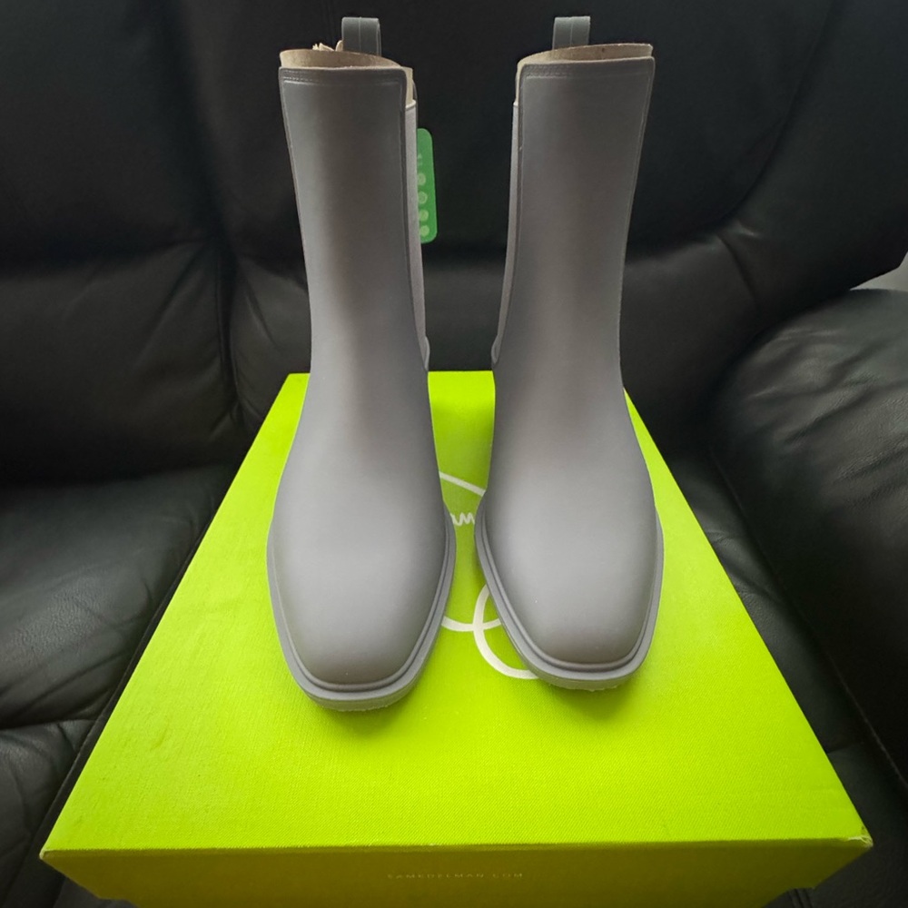 Sam Edelman Gray Rain Rubber Boots with Weatherproof Design- NWT size 10